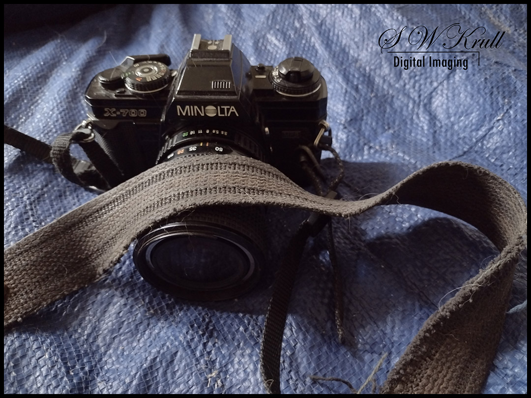Minolta x-700 with strap