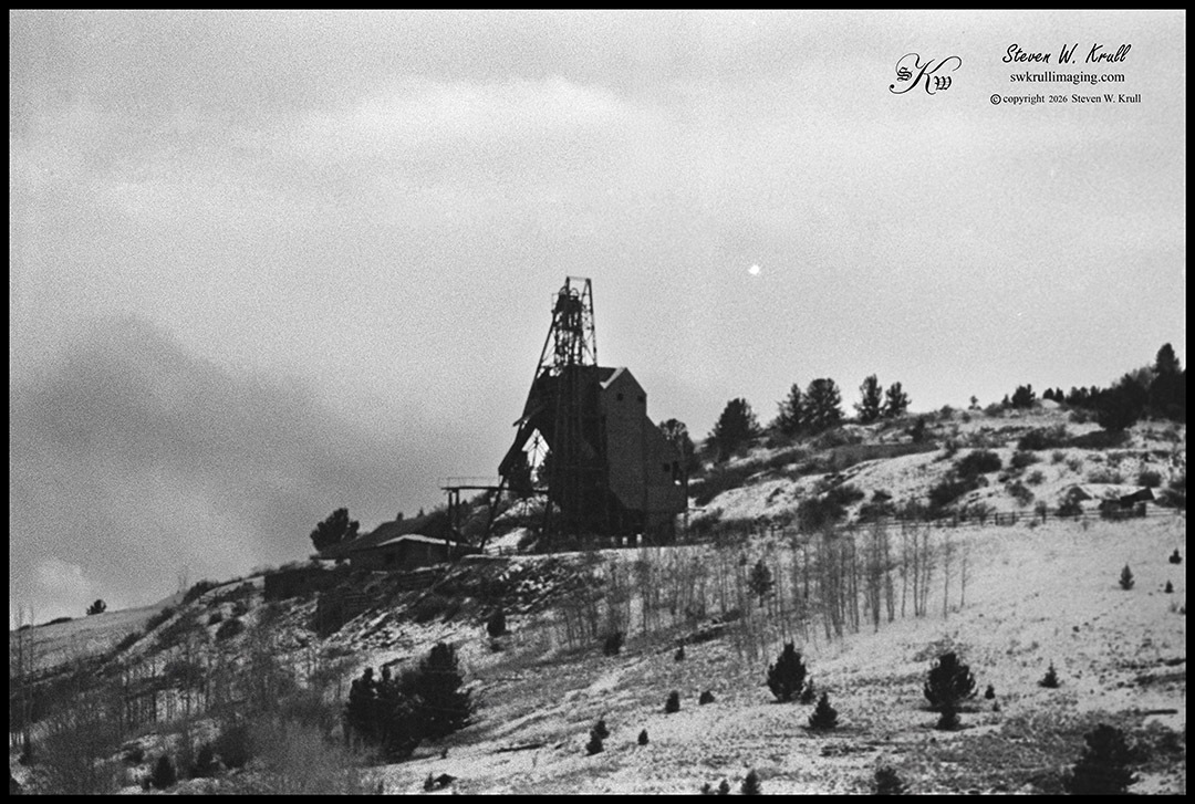 Monochrome Pikes Peak Region